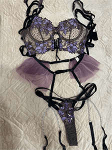 Floral Lace Set with Skirt Detail photo review